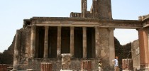 Basílica em Pompéia. Destroços da cidade foram analisados por pesquisadores da Universidade de Tulane, dos EUA (Foto: Wikimedia Commons)
