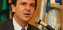 Eduardo Paes, prefieto da cidade do Rio de Janeiro, alertou a população sobra a probabilidade de forte tempestade.