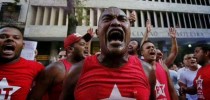 Manifestação do PT em frente à ABI - Associação Brasileira de Imprensa