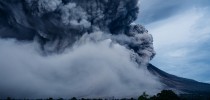 Volcano-eruption-smoke-nature-power_3840x2160
