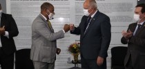 Na Universidade Zumbi dos Palmares, o reitor José Vicente, líder do Movimento AR ao lado do General João Camilo Pires de Campos Secretário Geral de Segurança de SP, formalizaram a criação do Comitê Segurança do Futuro (foto MovimentoAR)