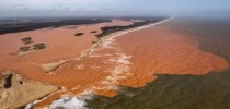 Lama da Samarco chega ao oceano em 2015