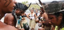 Índios tuxás foram removidos de suas terras para a construção da hidrelétrica de Itaparica, no rio São Francisco.