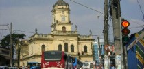 Igreja Matriz (ao centro), ponto de referência no Largo Treze. Região terá a primeira zona de restrição a carros em São Paulo. (Foto: Laerte Martins/Flickr)