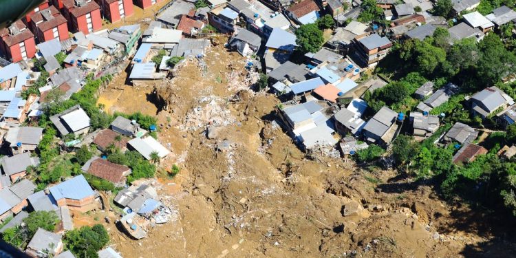 CARTA À SOCIEDADE SOBRE OS DESASTRES OCORRIDOS NA REGIÃO METROPOLITANA DE SÃO PAULO E NO MUNICÍPIO DE PETRÓPOLIS EM FEVEREIRO DE 2022