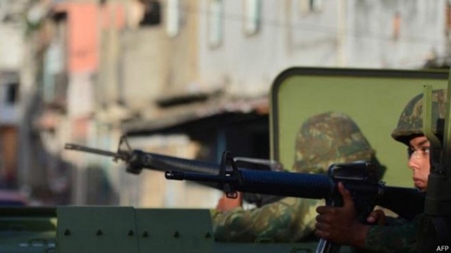 141201234742_complexo_mare_exercito_rio_afp_624x351_afp