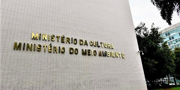 A NOVA ESTRUTURA ADMINISTRATIVA DO MINISTÉRIO DO MEIO AMBIENTE