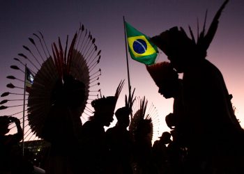 INDÍGENAS BUSCAM PROTAGONISMO NAS ESFERAS DE PODER DOS BRANCOS