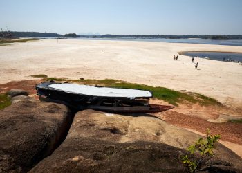 INDÍGENAS DO ALTO RIO NEGRO SOFREM COM “ÁGUA FERVENDO” E IGARAPÉS INTRANSITÁVEIS