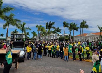 ELEIÇÃO E MANIFESTAÇÕES