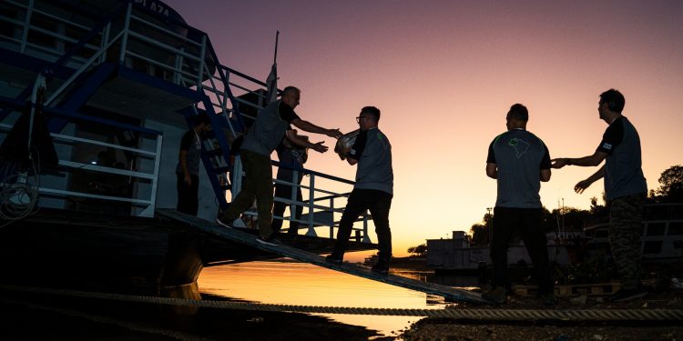 AÇÃO SOCIAL – PARCERIA ENTRE INSTITUTO AGWA, AMAZON MISSION E EXÉRCITO BENEFICIA RIBEIRINHOS NO PANTANAL