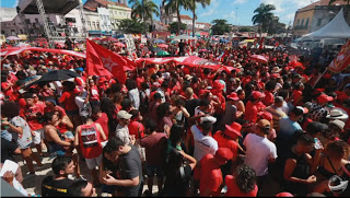 Manifestação de apoio a Lula em Recife-PE