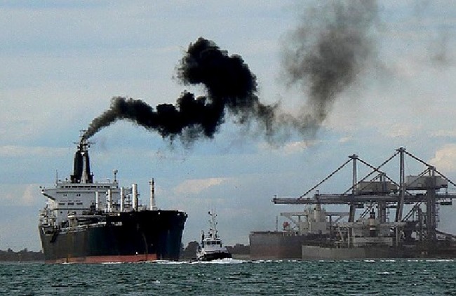 Poluição-transporte-marítimo