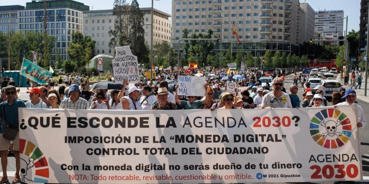 A EUROPA ACORDA CONTRA A AGENDA 2030. E NÓS?
