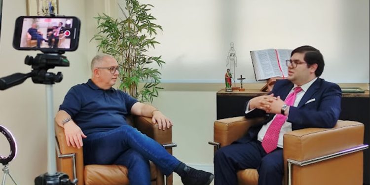 O CASO ALEXEI NAVALNY SOB A LUZ DA INTELIGÊNCIA DE ESTADO