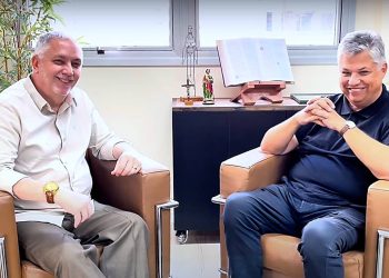 A INTELIGÊNCIA ARTIFICIAL FERRAMENTA DE CONSTRUÇÃO OU DESTRUIÇÃO ?