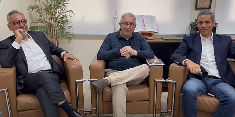 AICA CENÁRIOS – NÃO SE ILUDA! NA MÚSICA E NA POLÍTICA!