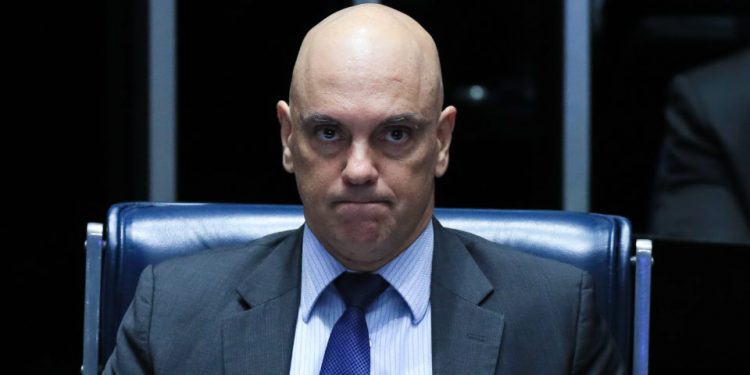 A PORTA GIRATÓRIA DO MINISTRO ALEXANDRE DE MORAES E A MORAL CRISTÃ – POR ANTONIO FERNANDO PINHEIRO PEDRO
