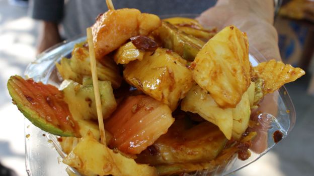 O cajá-manga é consumido na Ásia em saladas de frutas, mas também está presente no Nordeste brasileiro