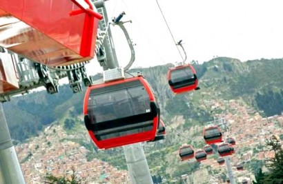 Primeiros testes do sistema de teleféricos de La Paz até El Alto.