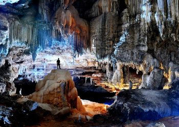 NO ANO INTERNACIONAL DAS CAVERNAS E DO CARSTE, AS CAVERNAS DO BRASIL ESTÃO EM ALTO RISCO
