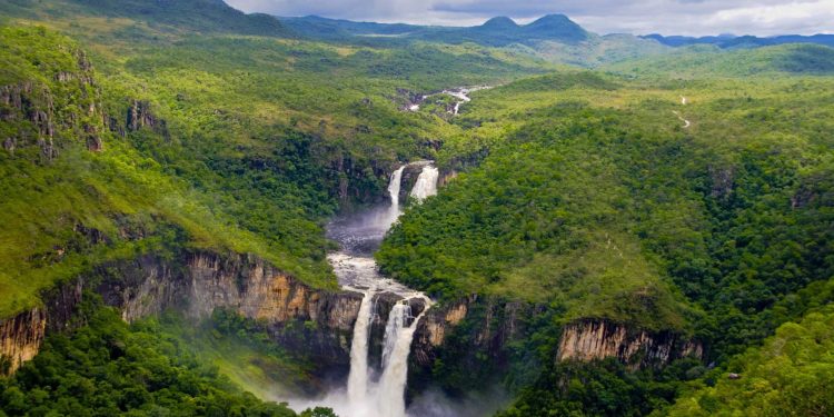 REDUÇÃO DO PARQUE NACIONAL DA CHAPADA DOS VEADEIROS: INCONSTITUCIONALIDADE DO PDL Nº338/2021
