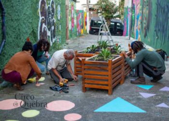 ARTISTAS REALIZAM INTERVENÇÕES QUE MISTURAM ARTE COM SUSTENTABILIDADE
