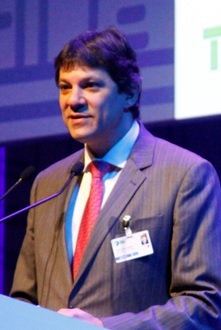 Prefeito de São Paulo, Fernando Haddad (foto), acredita que a economia atual depende do intercâmbio de pessoas promovido pelas cidades.