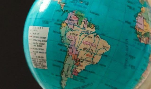 A CONJUNTURA BRASILEIRA