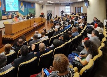 PRIMEIRO ENCONTRO DE CATADORES E COOPERATIVAS DO MUNICÍPIO DE SÃO PAULO