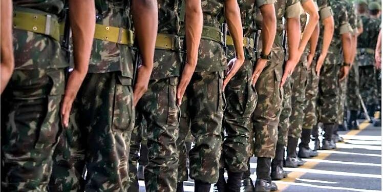 TODO MUNDO QUER MANDAR NO EXÉRCITO