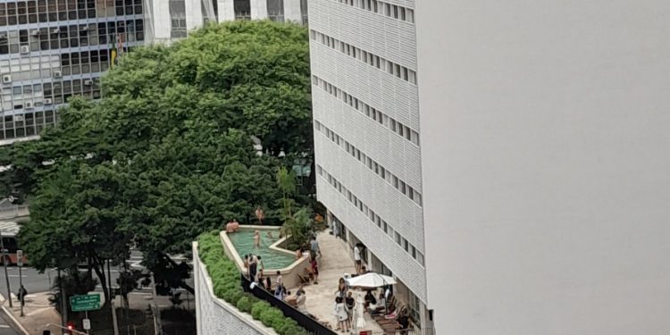SAMPA: IMPLOSÃO URBANÍSTICA E SOCIAL SEM CONTRÔLE