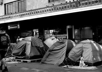 A JUSTIÇA RECONHECENDO DIREITOS DOS MORADORES DE RUA