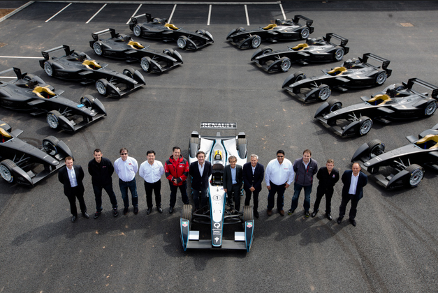 10 escuderias inauguraram FIA Formule E Championship.