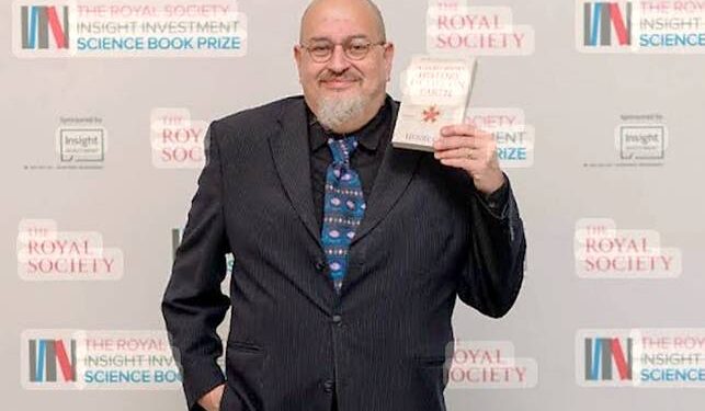 “NÓS PASSAMOS, A TERRA FICA” – HENRY GEE, EDITOR DA REVISTA NATURE