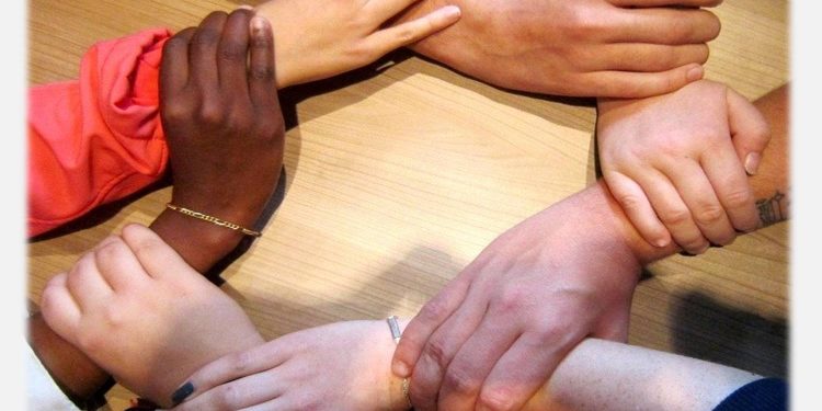 GENTILEZA E EDUCAÇÃO EM TEMPOS DE ÓDIO