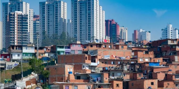 JUSTIÇA AMBIENTAL E GENTRIFICAÇÃO