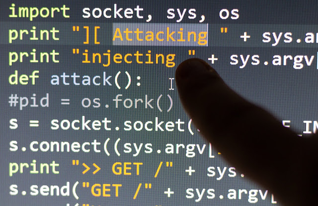 A guerra assimétrica envolve hackers como armas cibernéticas