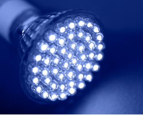 O prêmio Nobel de Física de 2014 foi concedido aos três inventores do LED azul, dispositivo que possibilitou a fabricação de LEDs de luz branca. 