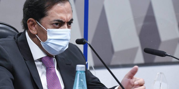 CELULARES, EMISSORAS DE TELEVISÃO, VACINAS E O MARCOS TOLENTINO.