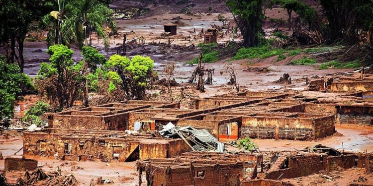 AÇÃO NA INGLATERRA PEDE R$ 230 BI EM INDENIZAÇÕES PARA 700 MIL VÍTIMAS DO DESASTRE DE MARIANA