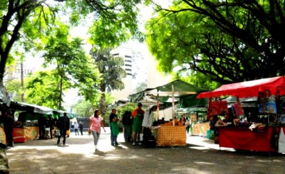 Feira de alimentos orgânicos no Modelódromo do Ibirapuera