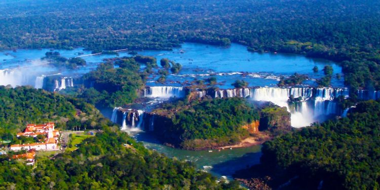 REABERTURA DE ESTRADA NO PARQUE DO IGUAÇU DEVE AUMENTAR A CAÇA E A EXTRAÇÃO ILEGAL DE PALMITO
