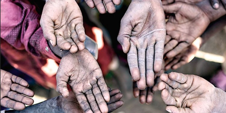 O AVANÇO GLOBAL NA REDUÇÃO DA POBREZA EXTREMA ESTÁ ESTAGNADO