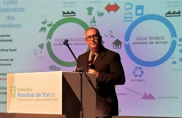 Pinheiro Pedro conferencia no Seminário Resíduo de Valor - Uso Sustentável Receita e Energia (foto Gavroche Fuluma) 