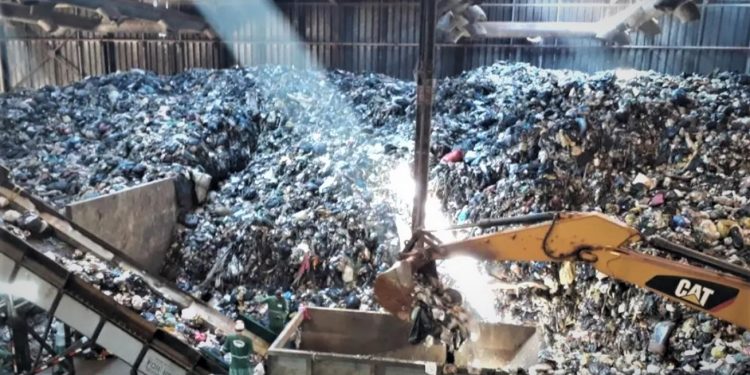 RELAÇÃO ENTRE OBJETIVOS DO DESENVOLVIMENTO SUSTENTÁVEL E RESÍDUOS SÓLIDOS