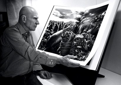 Sebastião Salgado e foto do seu projeto Gênesis - imagem reproduzida da internet.