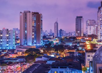 ONDA DE RECUPERAÇÃO DE PRÉDIOS ANTIGOS GANHA FORÇA NO CENTRO DE SP
