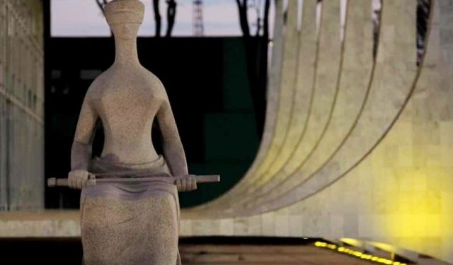 LAVA-JATO, ATIVISMO JUDICIAL E EFICÁCIA DO DIREITO