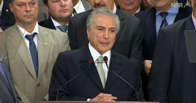 temer-toma-posse-como-president